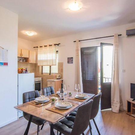 Apartments Kreso Biograd Na Moru Luaran gambar